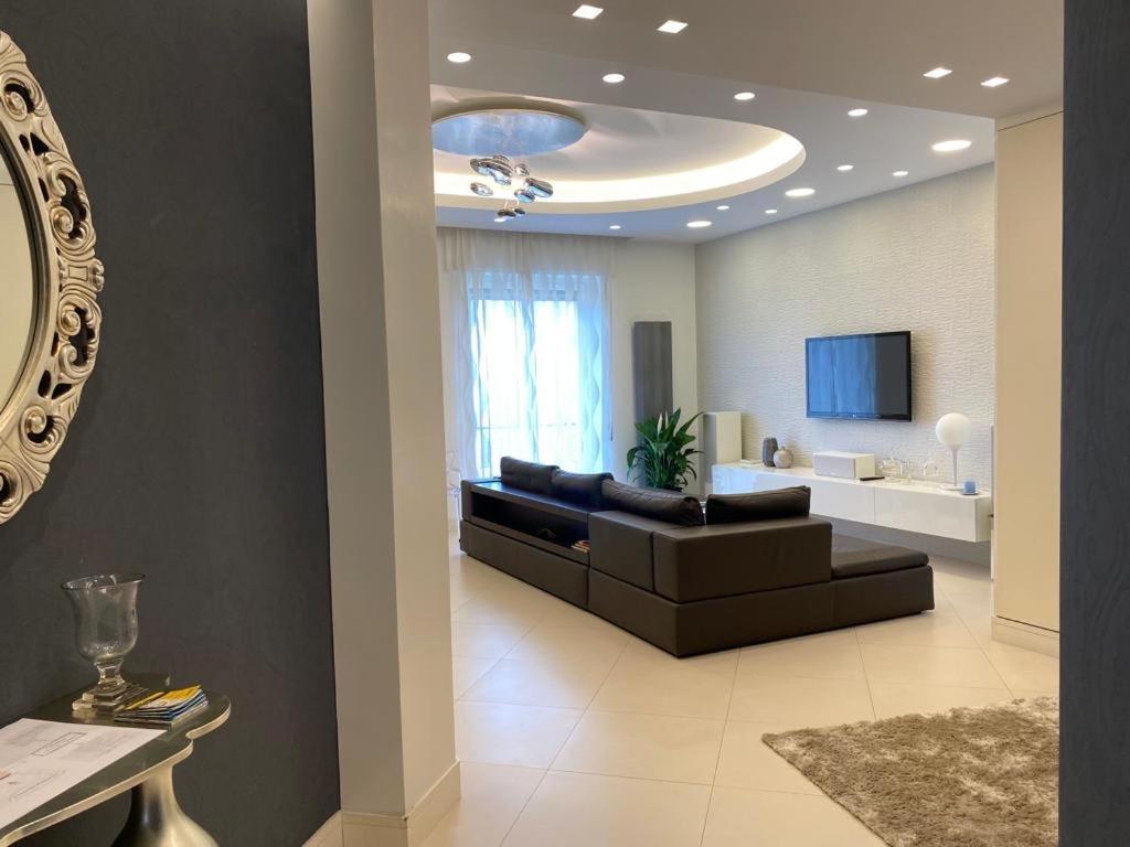 Oliver Luxury Home Naples Luaran gambar